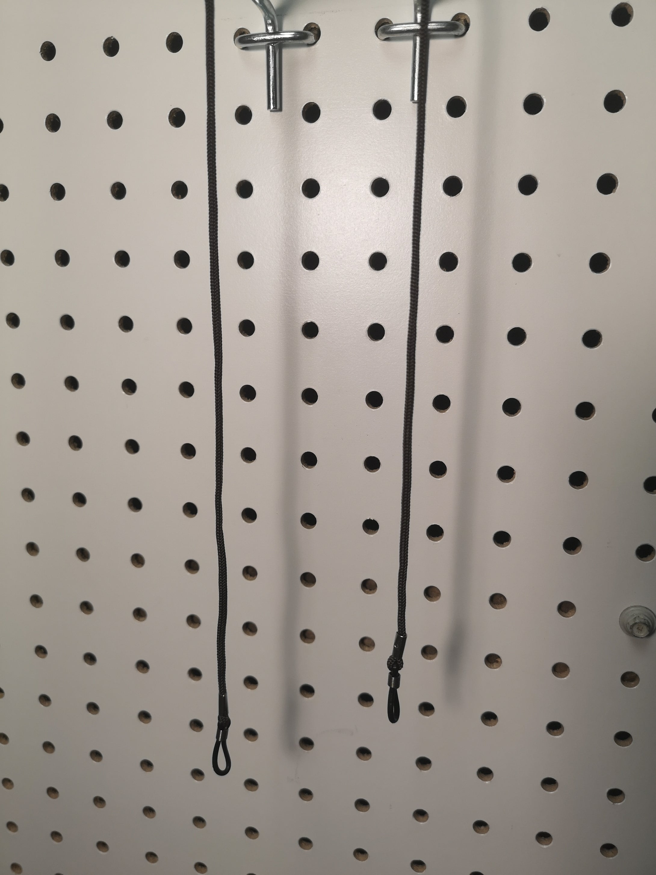 Glasses String holder